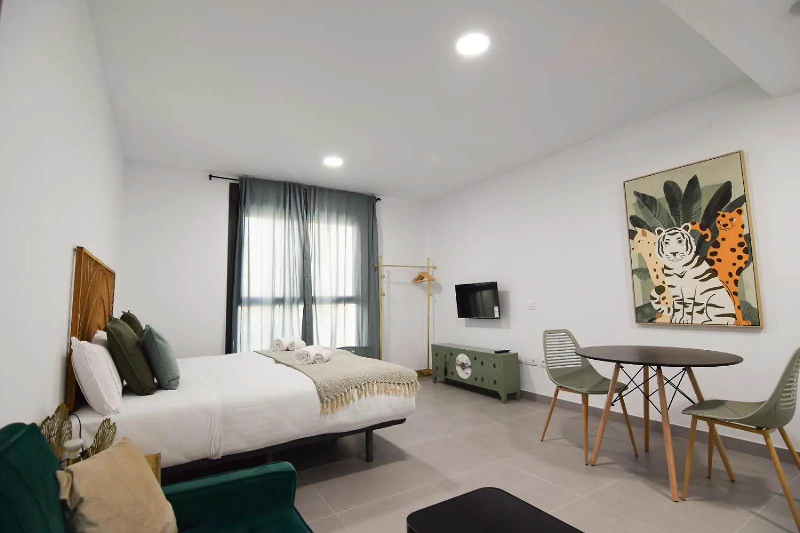 Letmalaga Gazules Apartment 0*, Malaga